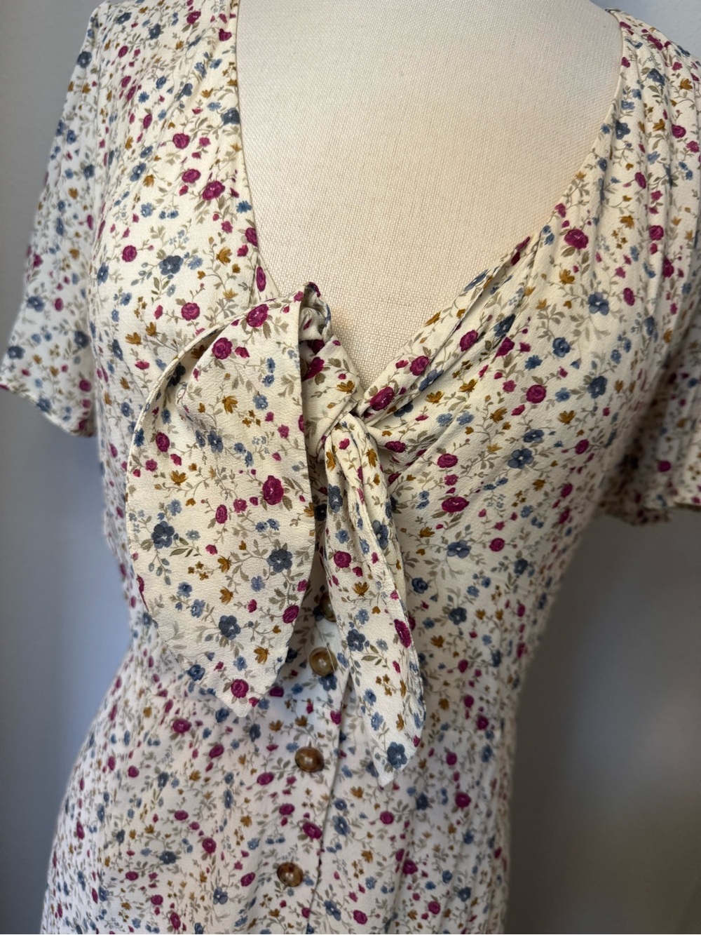 Sézane Ophelia Dress in Song of Summer - Picture 4 of 8